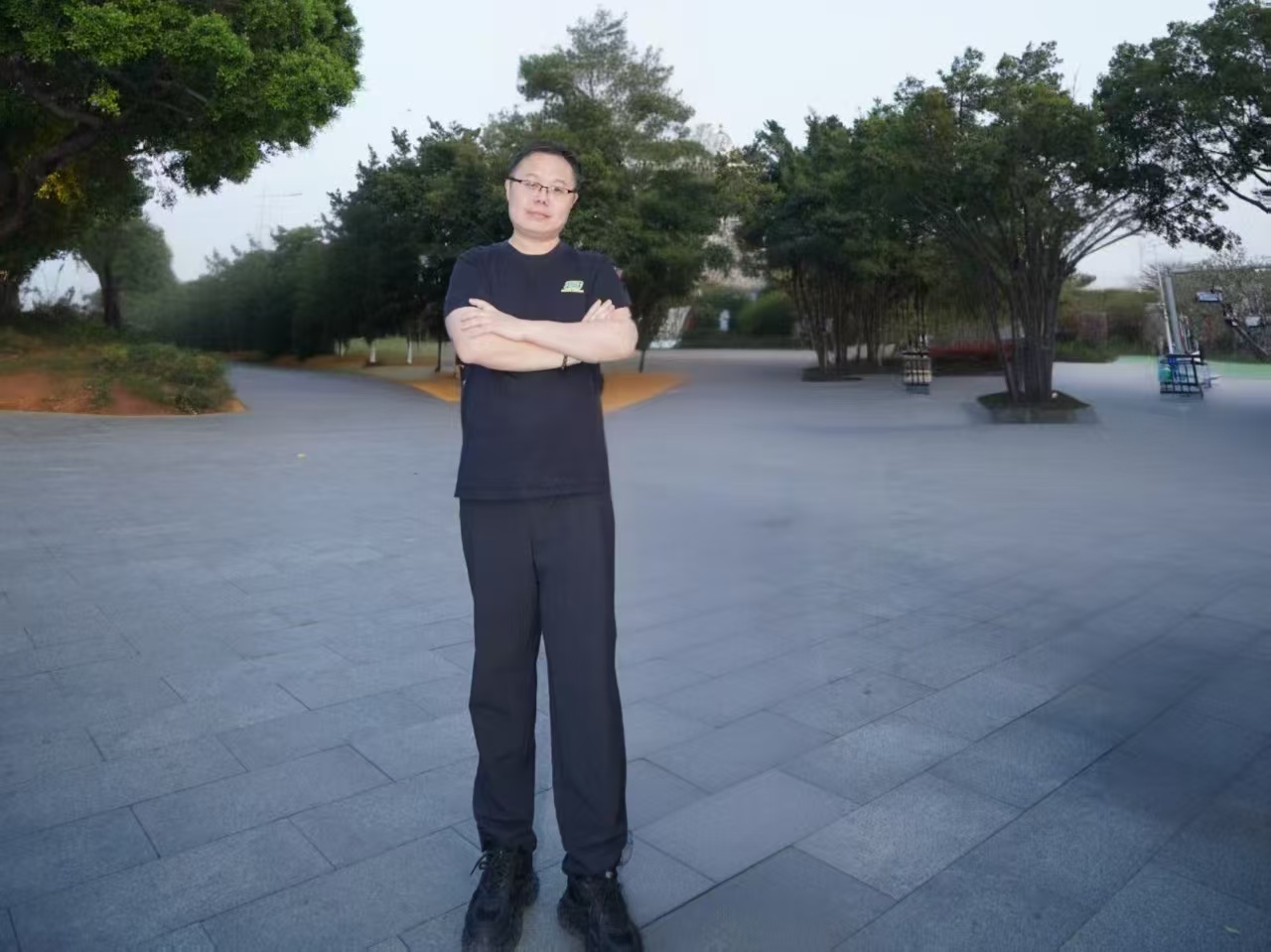 赵长昊 个人照片（横版).jpg