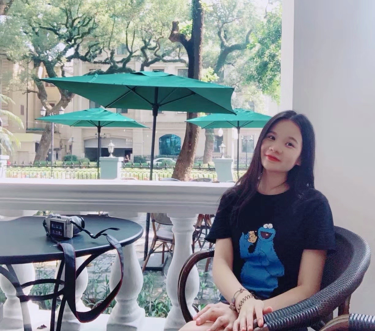 郑乐 个人照.jpg