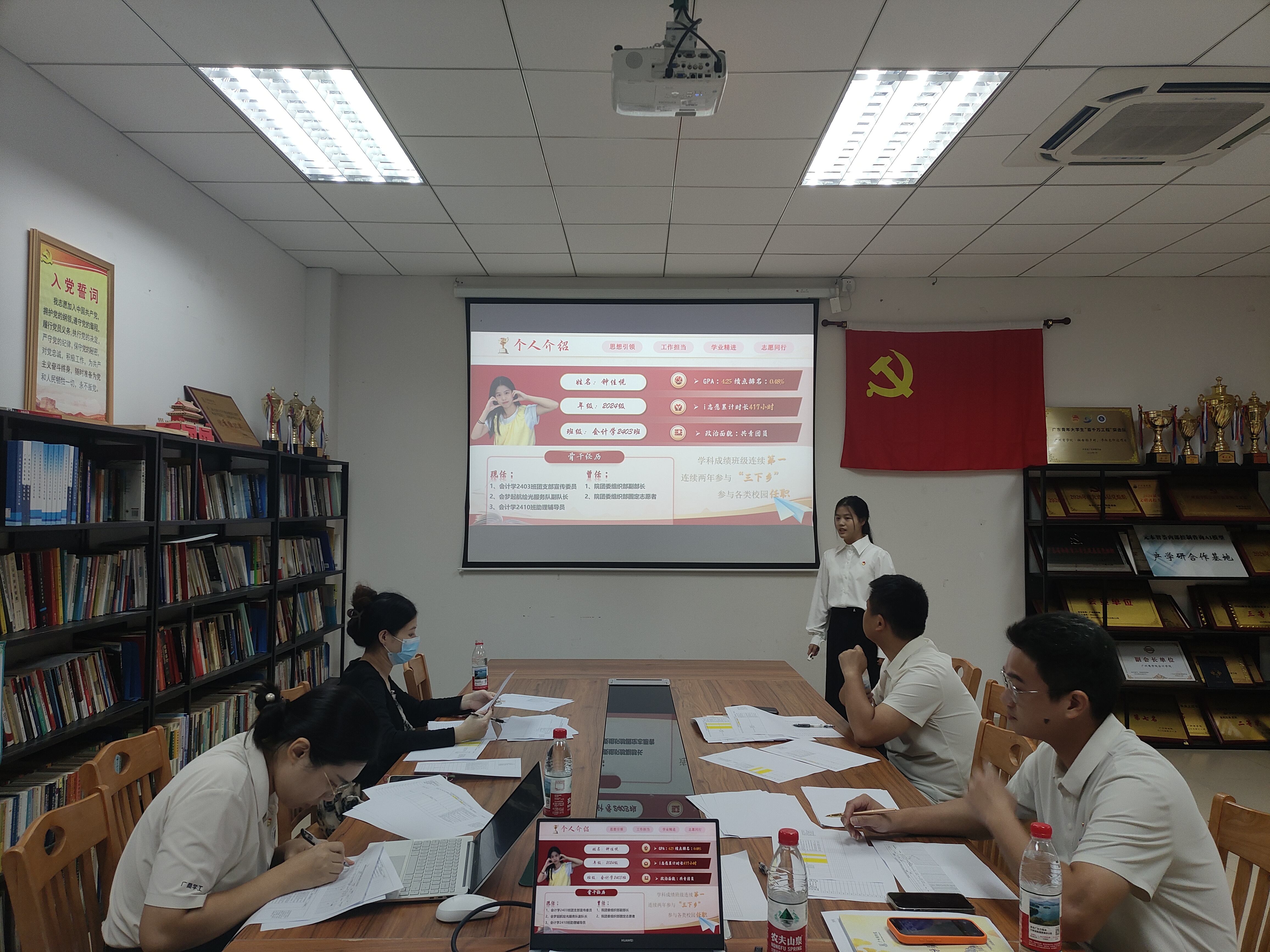答辩现场照片2.jpg