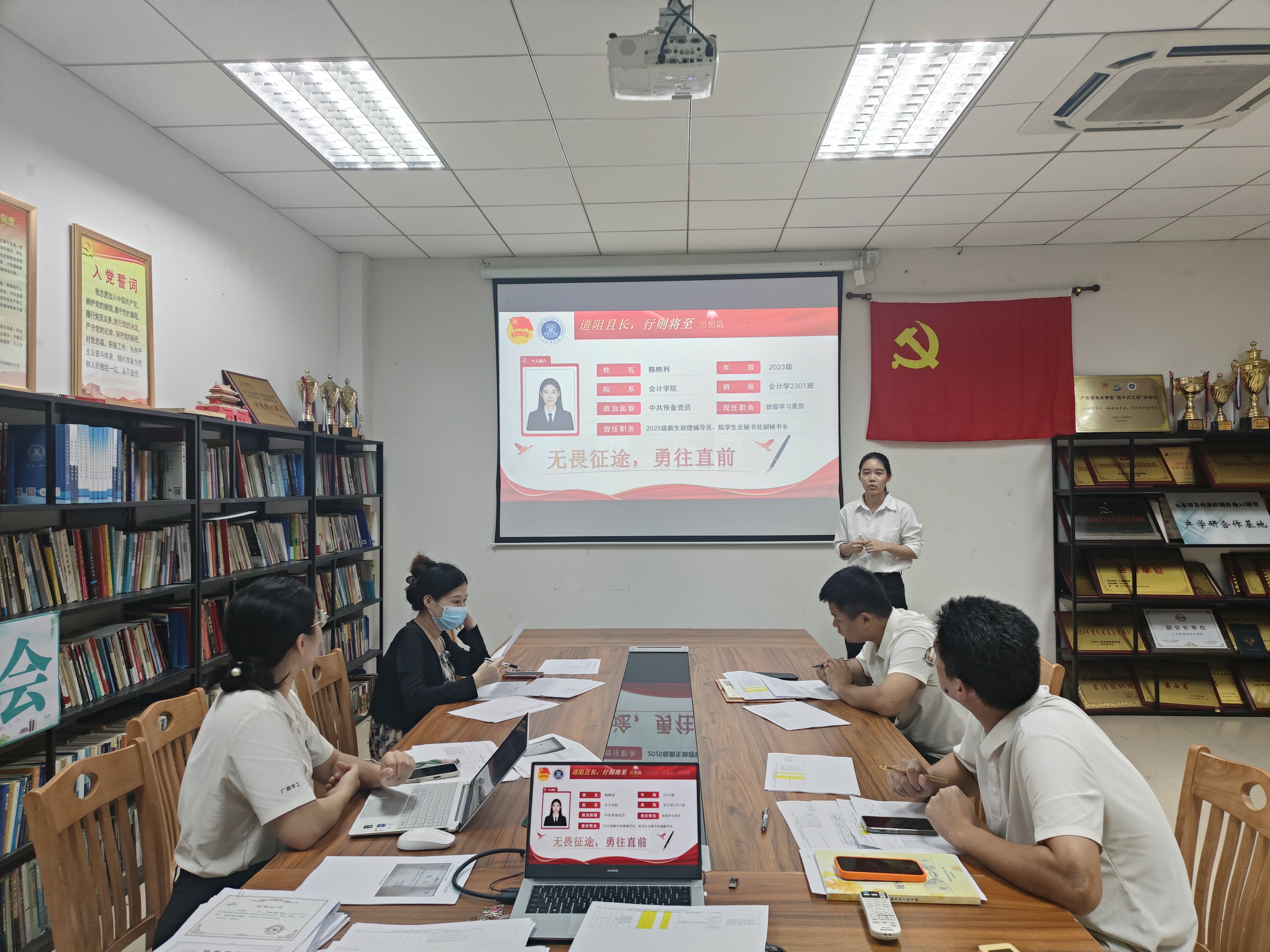 答辩现场照片1.jpg